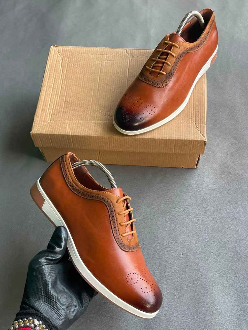 Chaussures pour hommes de marque Boss