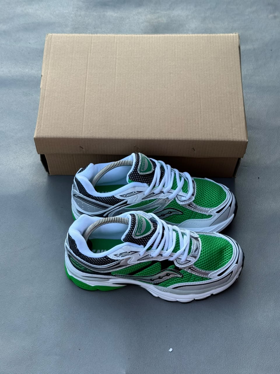 Saucony