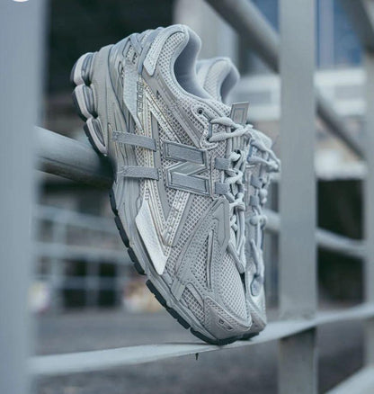 New balance 1906R