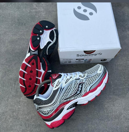 Saucony ProGrid