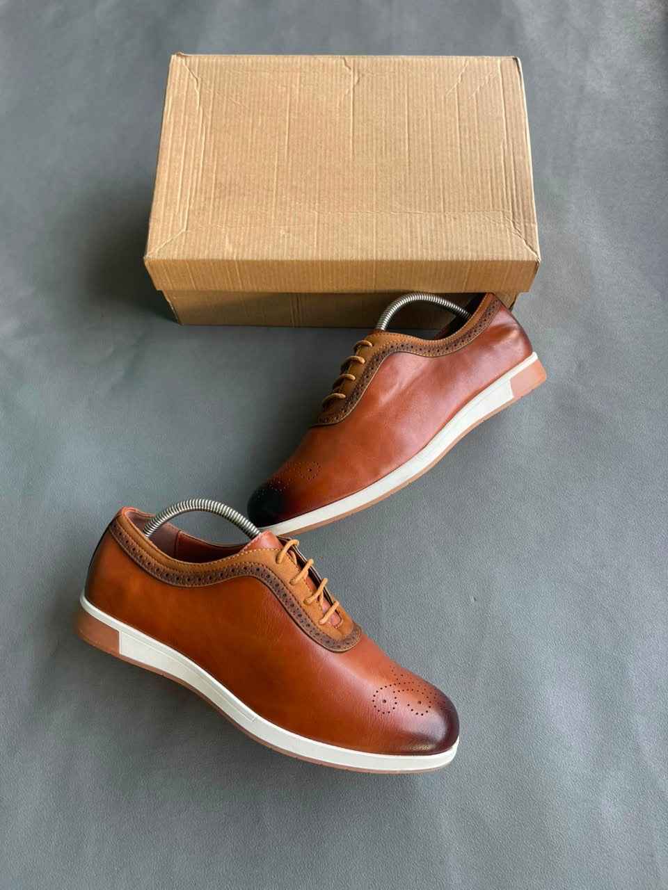 Chaussures pour hommes de marque Boss