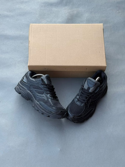 Saucony