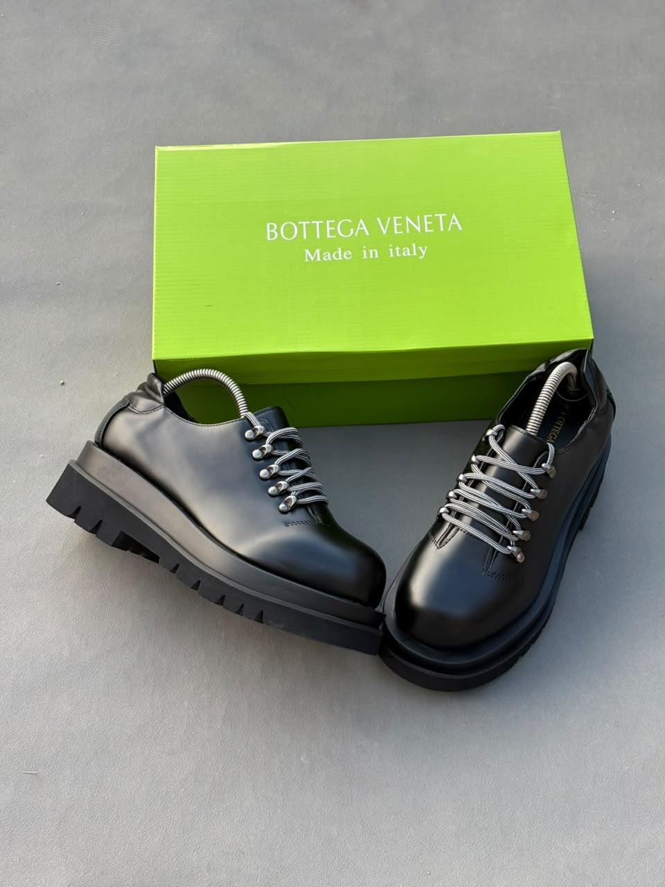 BOTTEGA VENETA Lug Lace-Up Derby