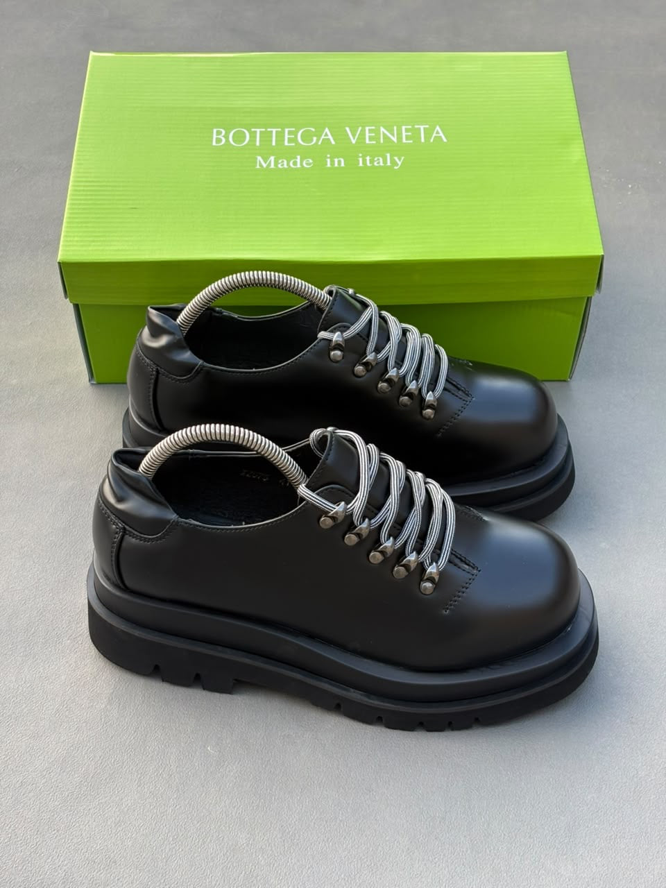BOTTEGA VENETA Lug Lace-Up Derby