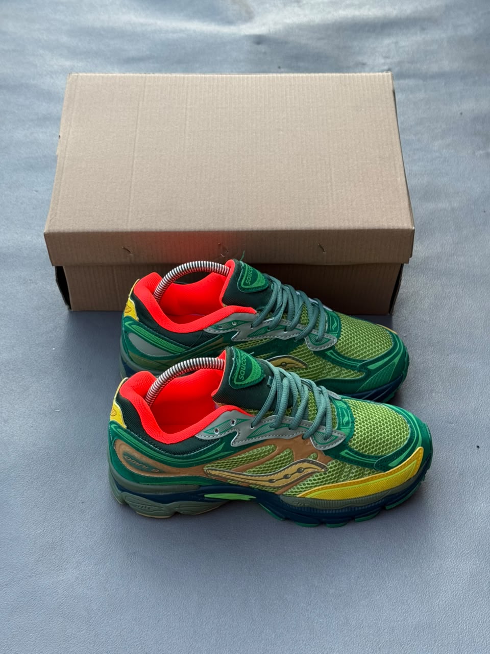 Saucony