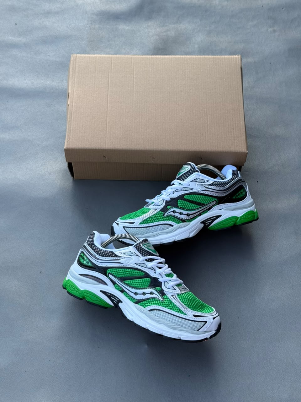 Saucony