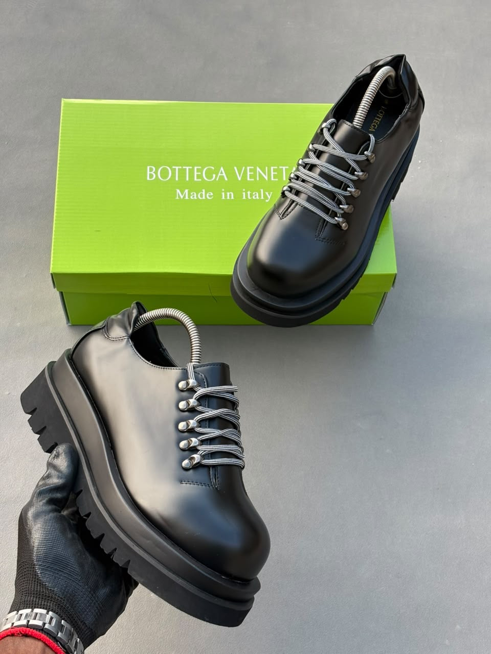 BOTTEGA VENETA Lug Lace-Up Derby