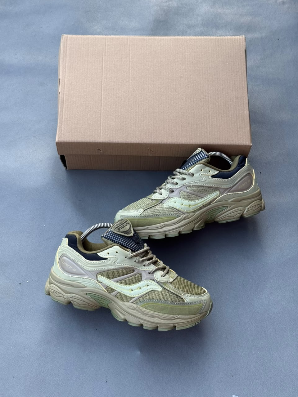 Saucony